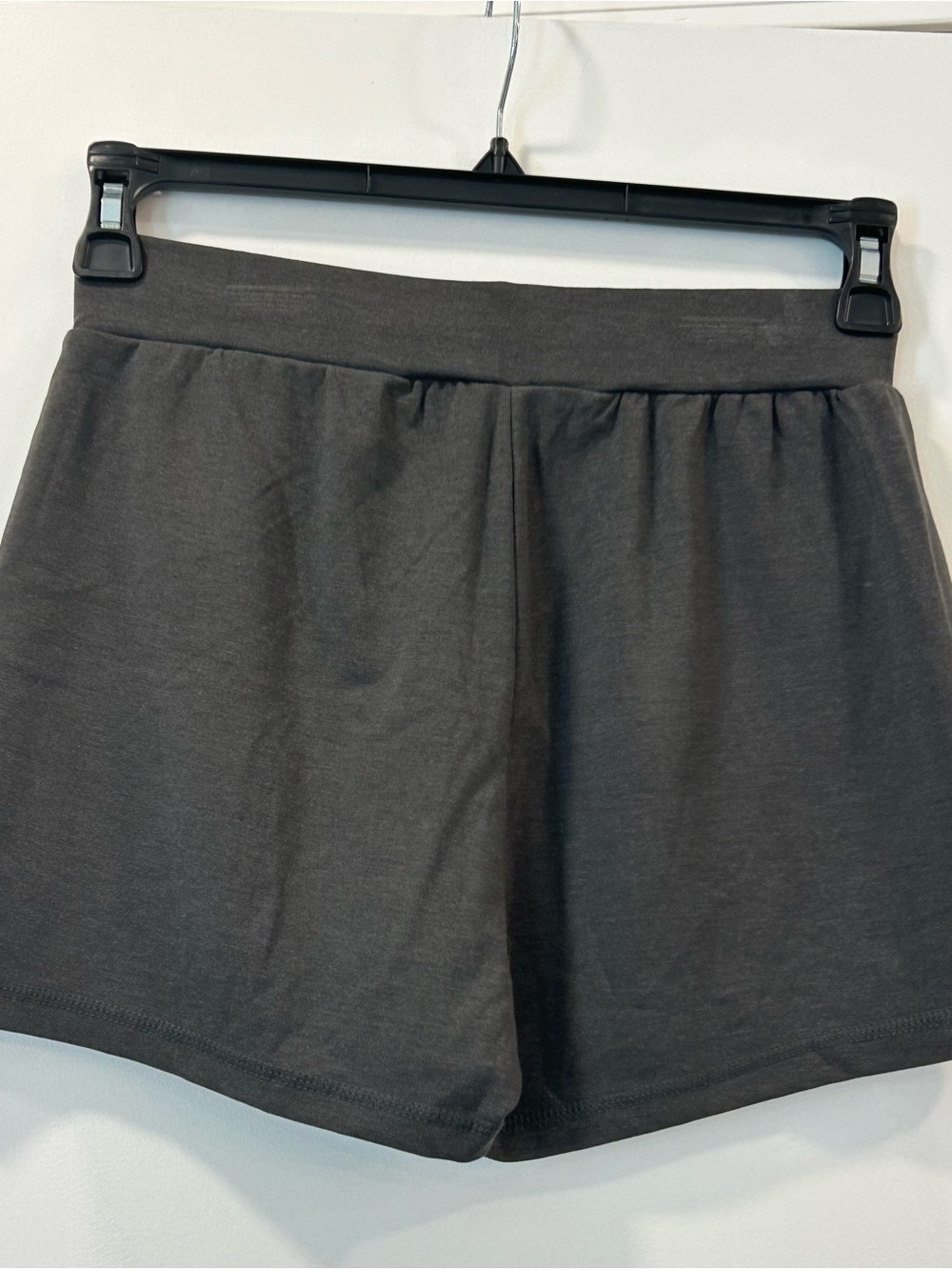 Cozy Earth Women's Brushed Bamboo Jogger Shorts - Small - Picture 3 of 6
